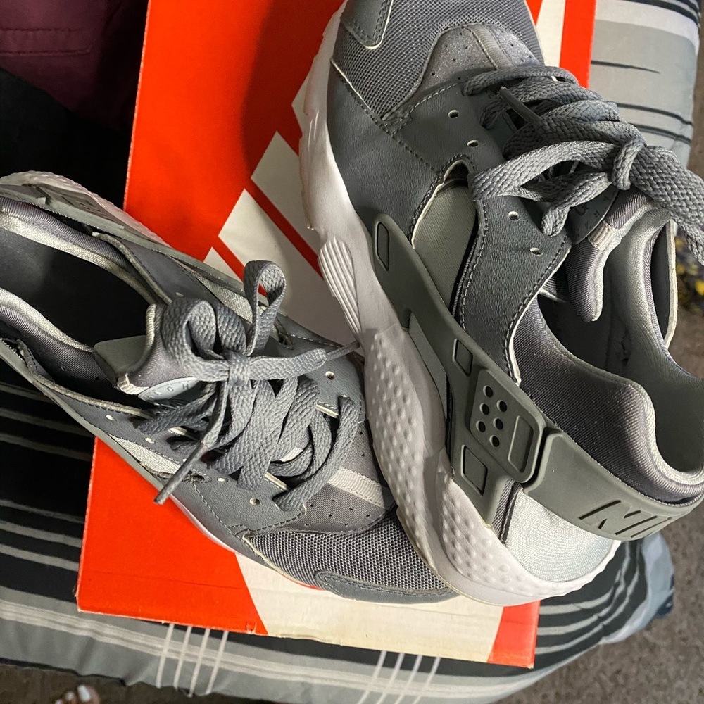 Gray and White Huaraches